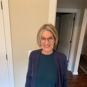 Meet your Posher, Laurel